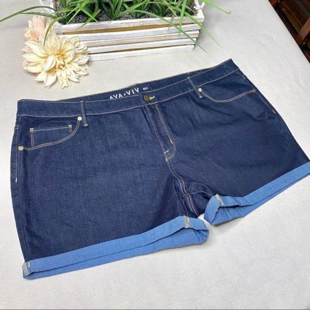 Ava & Viv Blue Jean Denim MIDI Shorts Stretchy - Picture 4 of 10